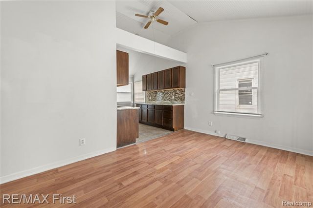 22000 Cunningham Avenue, Warren, MI 48091