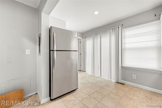 22000 Cunningham Avenue, Warren, MI 48091