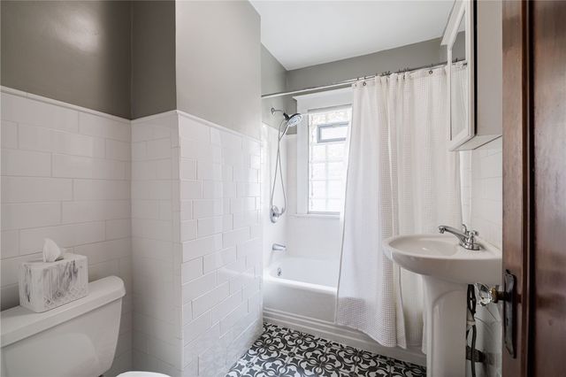 115 Ferris St, Rochester, NY 14609