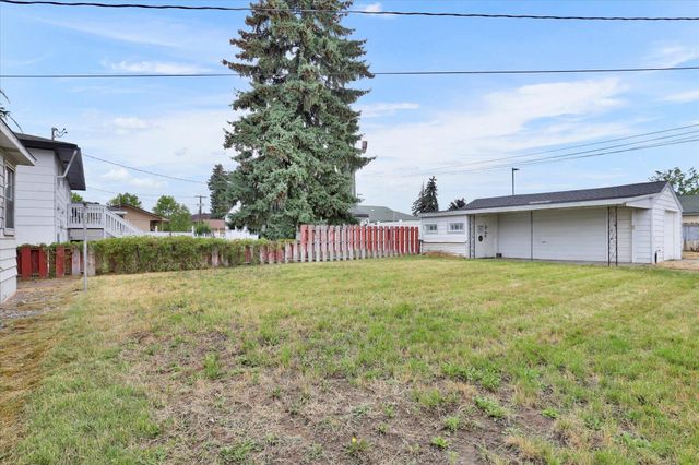 59 E Sanson Ave, Spokane, WA 99207