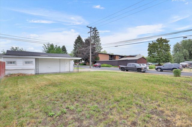 59 E Sanson Ave, Spokane, WA 99207