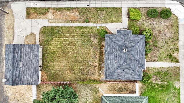 59 E Sanson Ave, Spokane, WA 99207