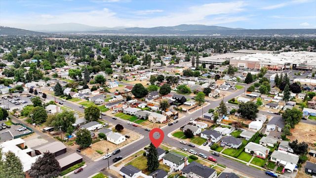 59 E Sanson Ave, Spokane, WA 99207