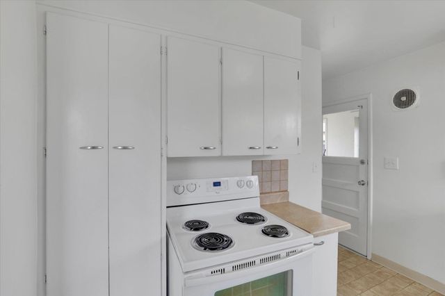59 E Sanson Ave, Spokane, WA 99207