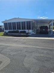 4 Elder ST, Alva, FL 33920