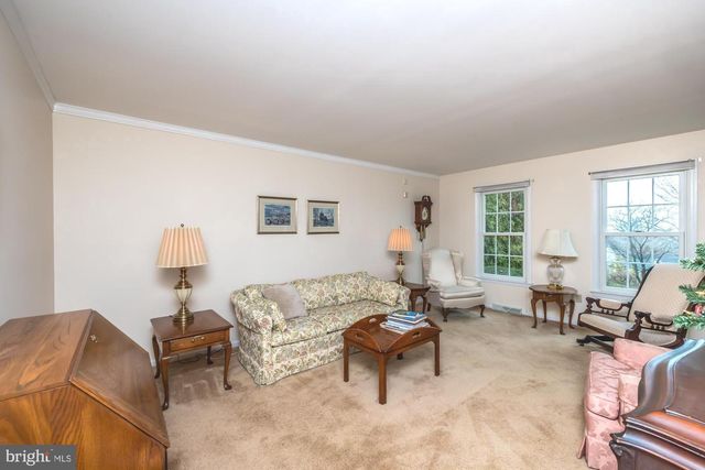 30 ESTATES DR, Reading, PA 19606