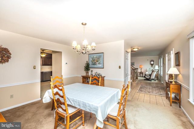 30 ESTATES DR, Reading, PA 19606