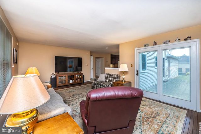 30 ESTATES DR, Reading, PA 19606