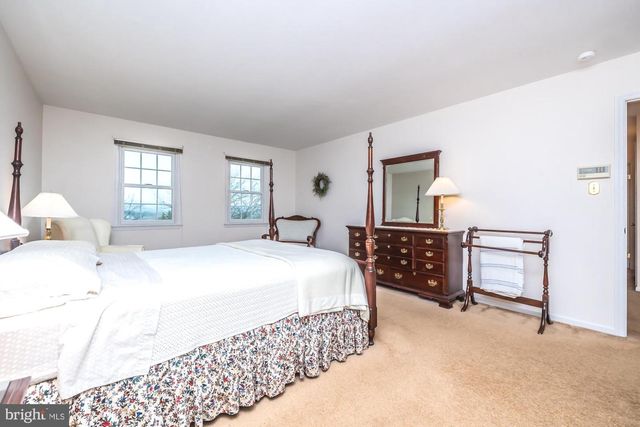 30 ESTATES DR, Reading, PA 19606