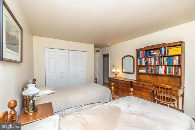 30 ESTATES DR, Reading, PA 19606