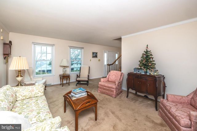 30 ESTATES DR, Reading, PA 19606