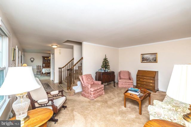 30 ESTATES DR, Reading, PA 19606