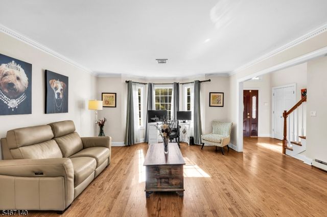 6 Cooper Ave, Roseland Boro, NJ 07068