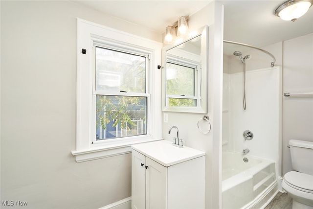 183 Colony Crescent, Akron, OH 44305