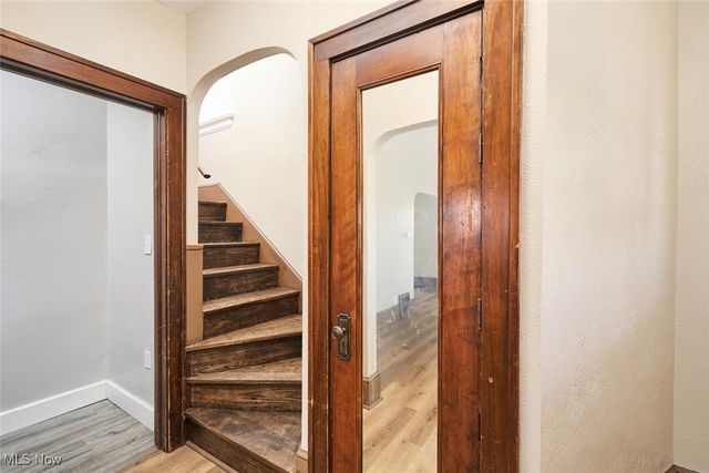 183 Colony Crescent, Akron, OH 44305