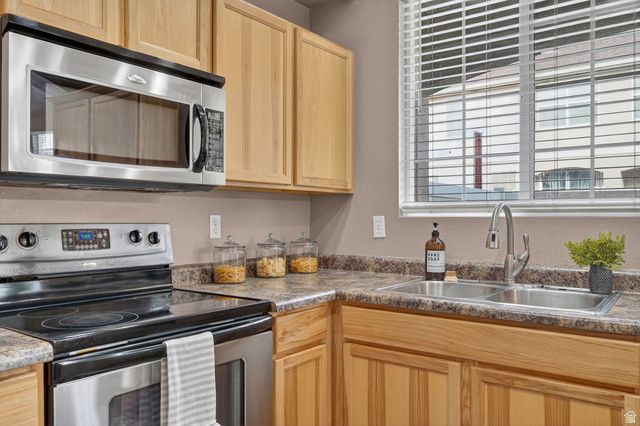 1078 W 70 N, Pleasant Grove, UT 84062