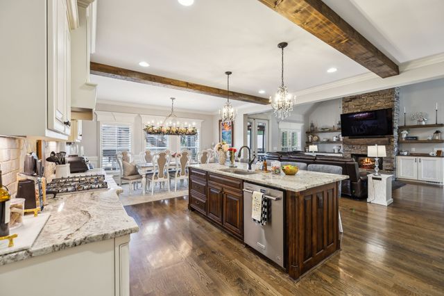 1300 Stovall Ln, Mount Juliet, TN 37122