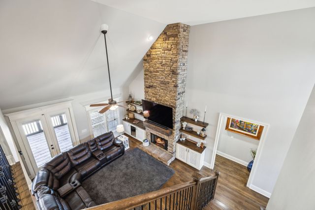 1300 Stovall Ln, Mount Juliet, TN 37122