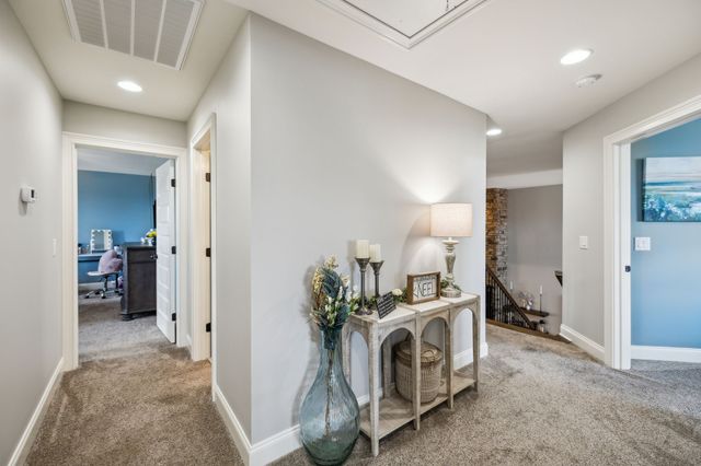 1300 Stovall Ln, Mount Juliet, TN 37122