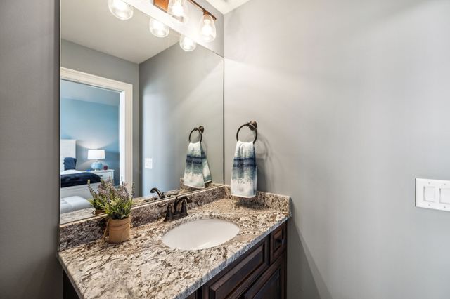 1300 Stovall Ln, Mount Juliet, TN 37122