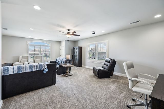 1300 Stovall Ln, Mount Juliet, TN 37122