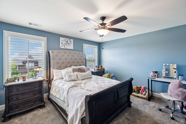 1300 Stovall Ln, Mount Juliet, TN 37122