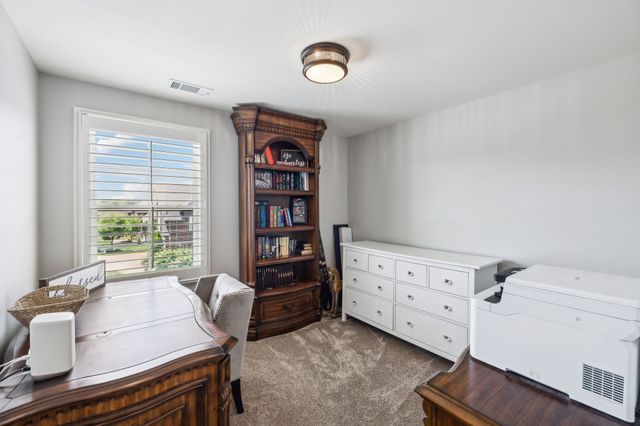 1300 Stovall Ln, Mount Juliet, TN 37122