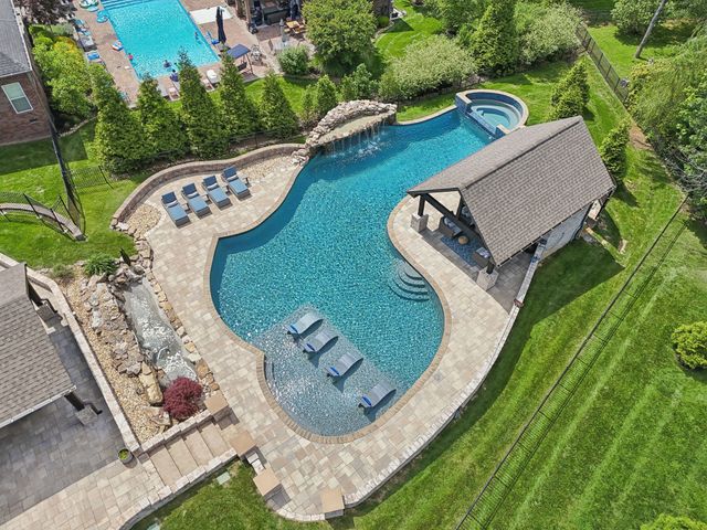 1300 Stovall Ln, Mount Juliet, TN 37122