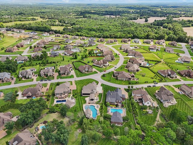 1300 Stovall Ln, Mount Juliet, TN 37122