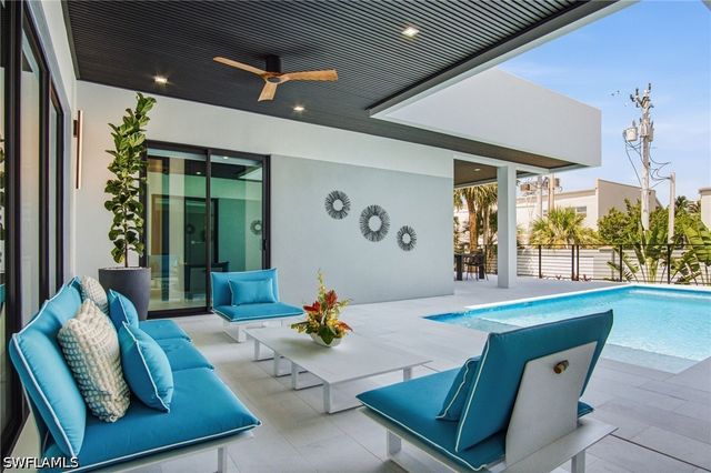 298 Castaways ST, Marco Island, FL 34145