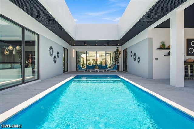 298 Castaways ST, Marco Island, FL 34145
