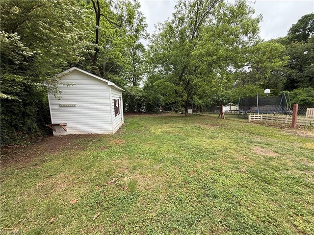 4008 Leo Street, Winston-salem, NC 27105