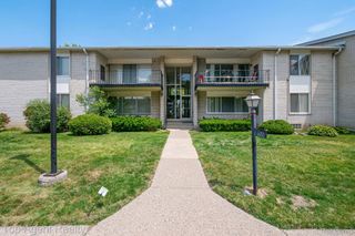 8657 Kennedy Circle 7, Warren, MI 48093