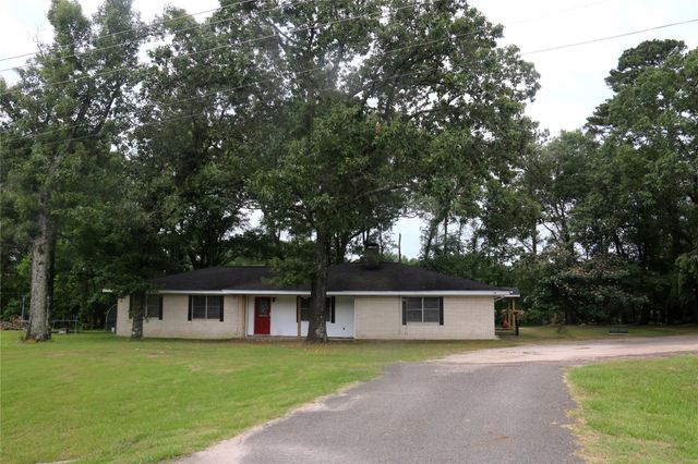 11774 S Us Highway 69, Huntington, TX 75949