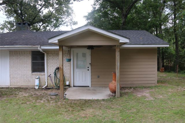 11774 S Us Highway 69, Huntington, TX 75949