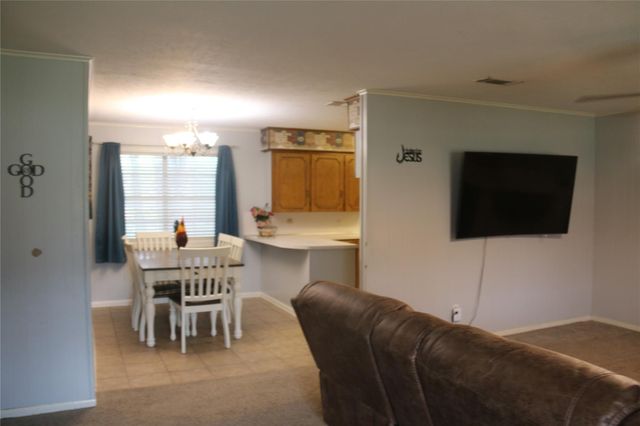 11774 S Us Highway 69, Huntington, TX 75949