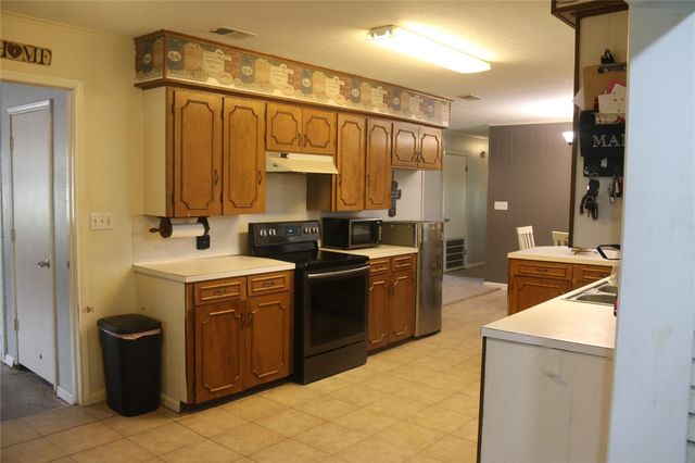 11774 S Us Highway 69, Huntington, TX 75949