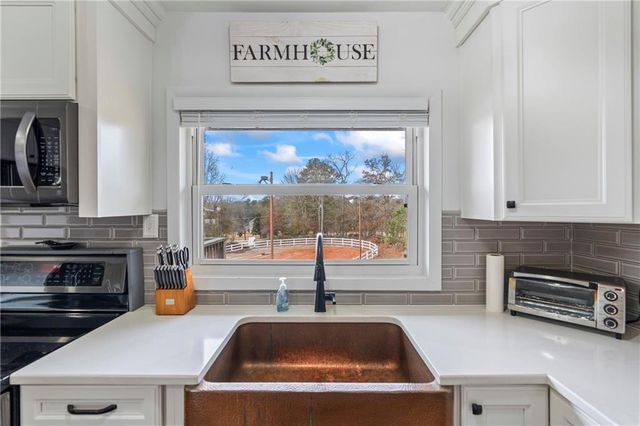 2150 Smyrna Ridge SW Court, Conyers, GA 30094