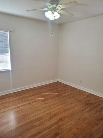 2205 Wagner Avenue, Fort Worth, TX 76106