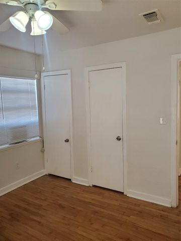 2205 Wagner Avenue, Fort Worth, TX 76106