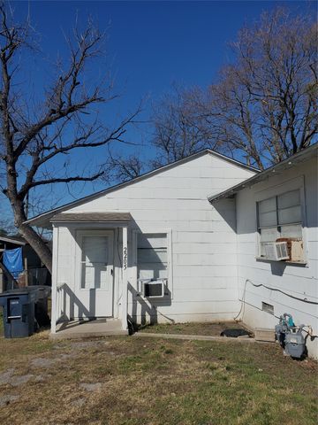 2205 Wagner Avenue, Fort Worth, TX 76106