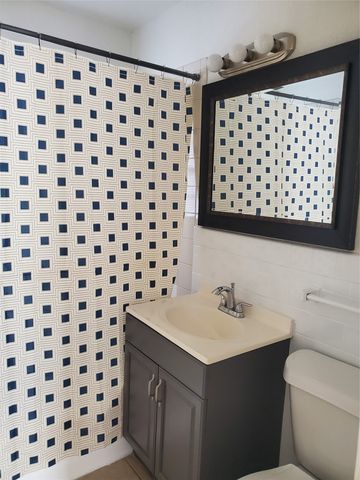 2205 Wagner Avenue, Fort Worth, TX 76106