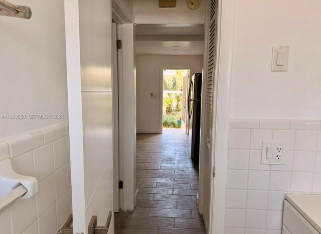 3515 Van Buren St 102, Hollywood, FL 33021