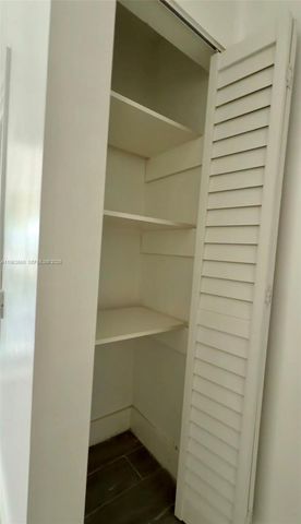 3515 Van Buren St 102, Hollywood, FL 33021