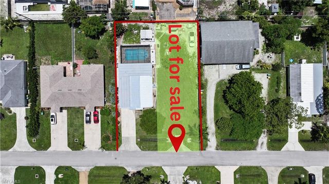 736 104th AVE N, Naples, FL 34108