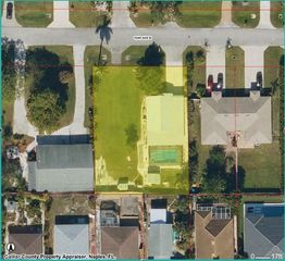 736 104th AVE N, Naples, FL 34108