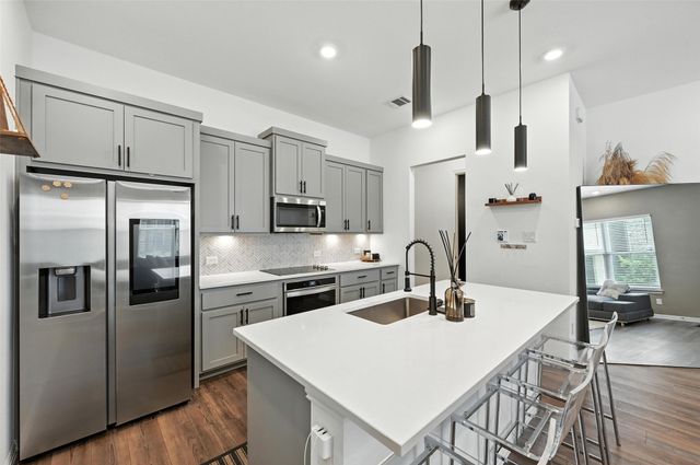 7513 Laburnam Road, Dallas, TX 75228