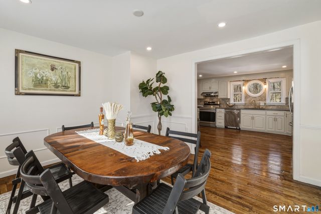 35 Hollow Brook Road, Windsor, CT 06095