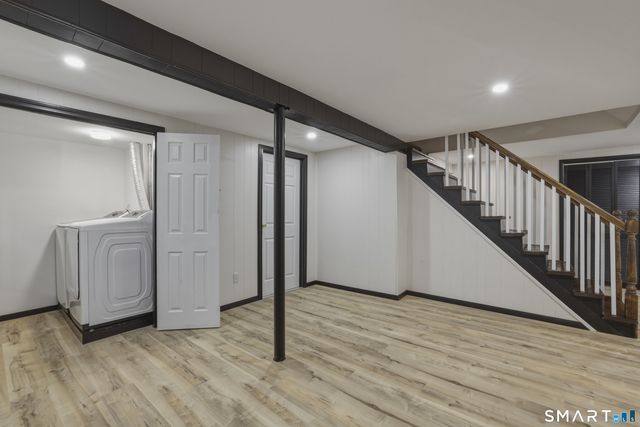 35 Hollow Brook Road, Windsor, CT 06095