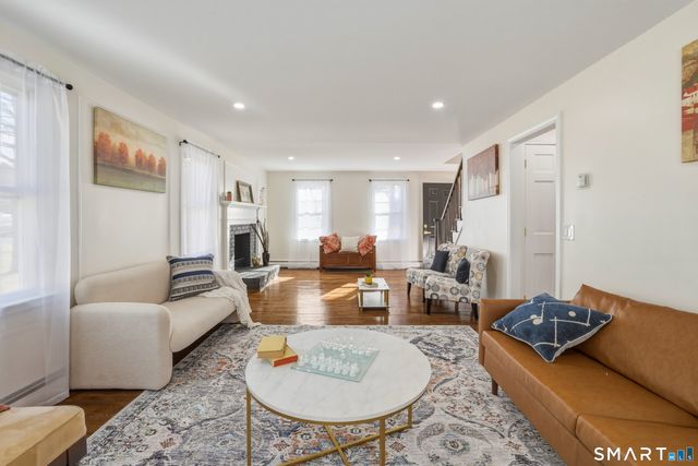 35 Hollow Brook Road, Windsor, CT 06095